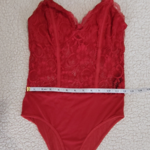 Lace Bodysuit Red, NEW LOOK xs-s - Picture 5 of 5